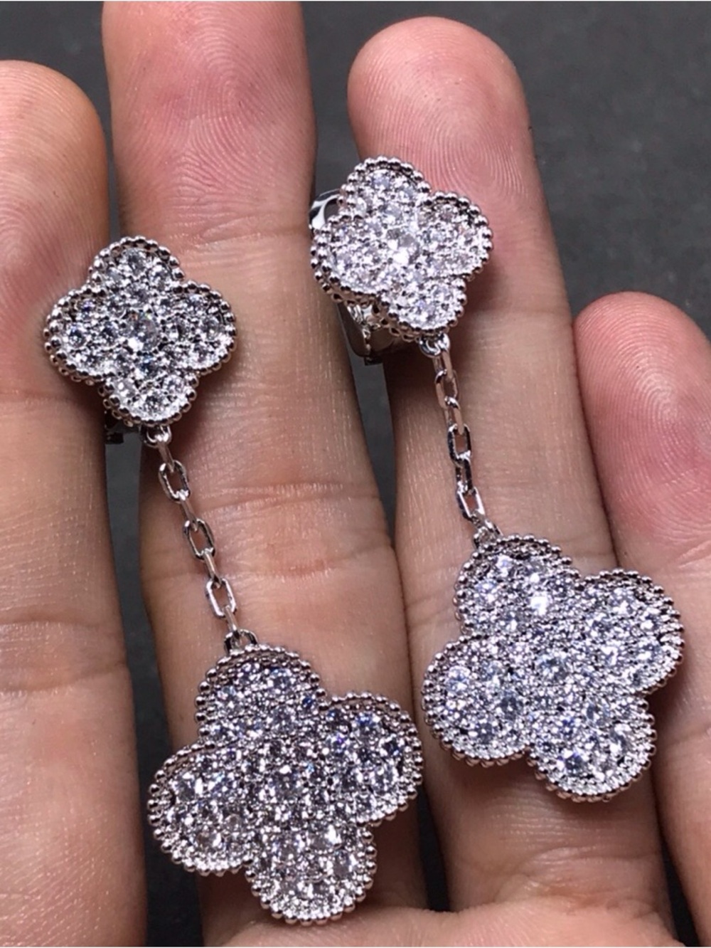 Excellent Used Condition Van Cleef & Arpels  Earrings